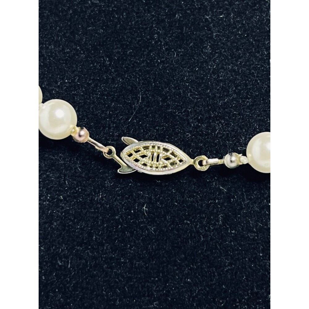 Vintage Single Strand White Faux Pearl Necklace (5383) - Picture 5 of 6
